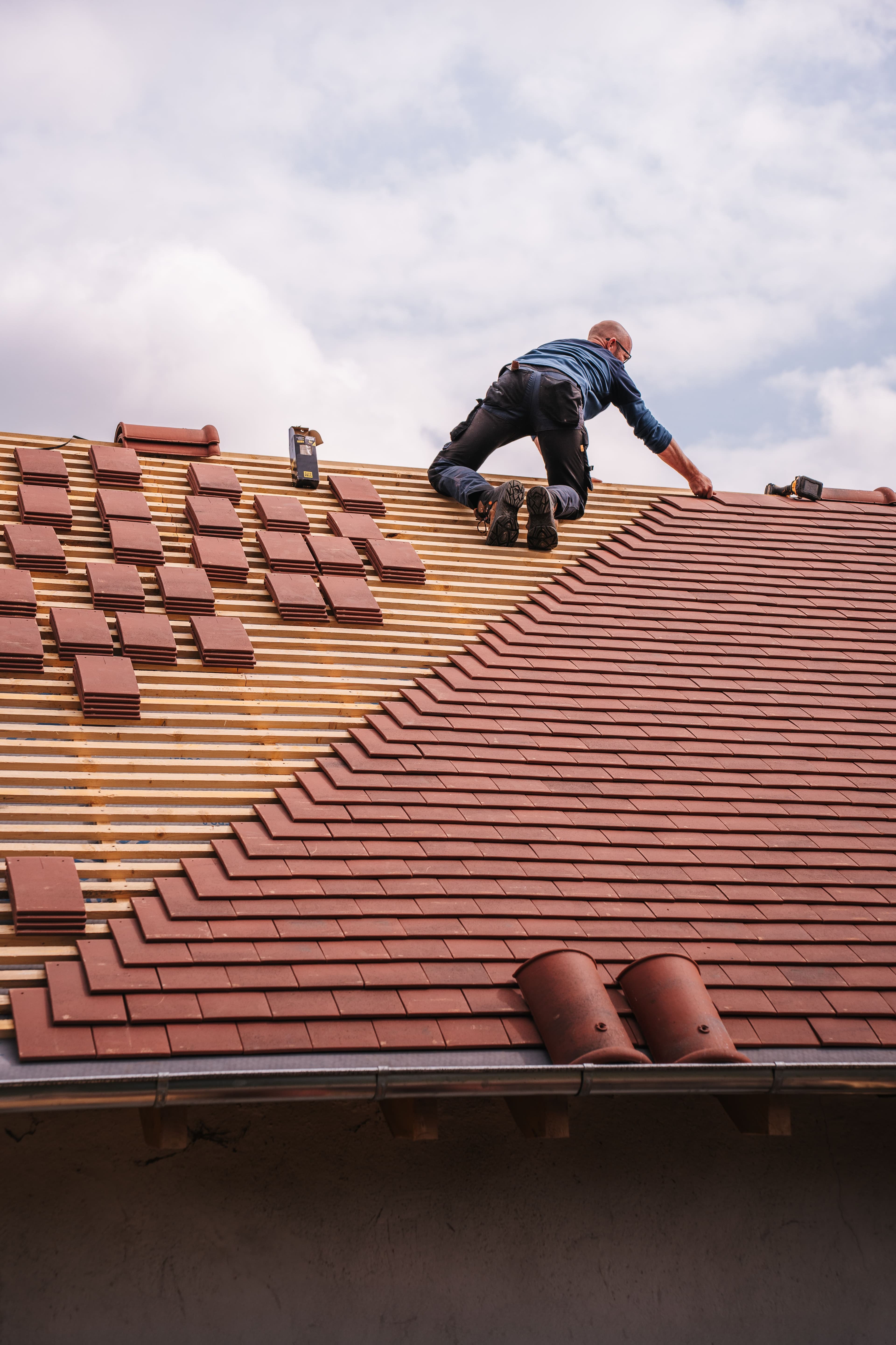 Shengli tiling work in Tema, Ghana