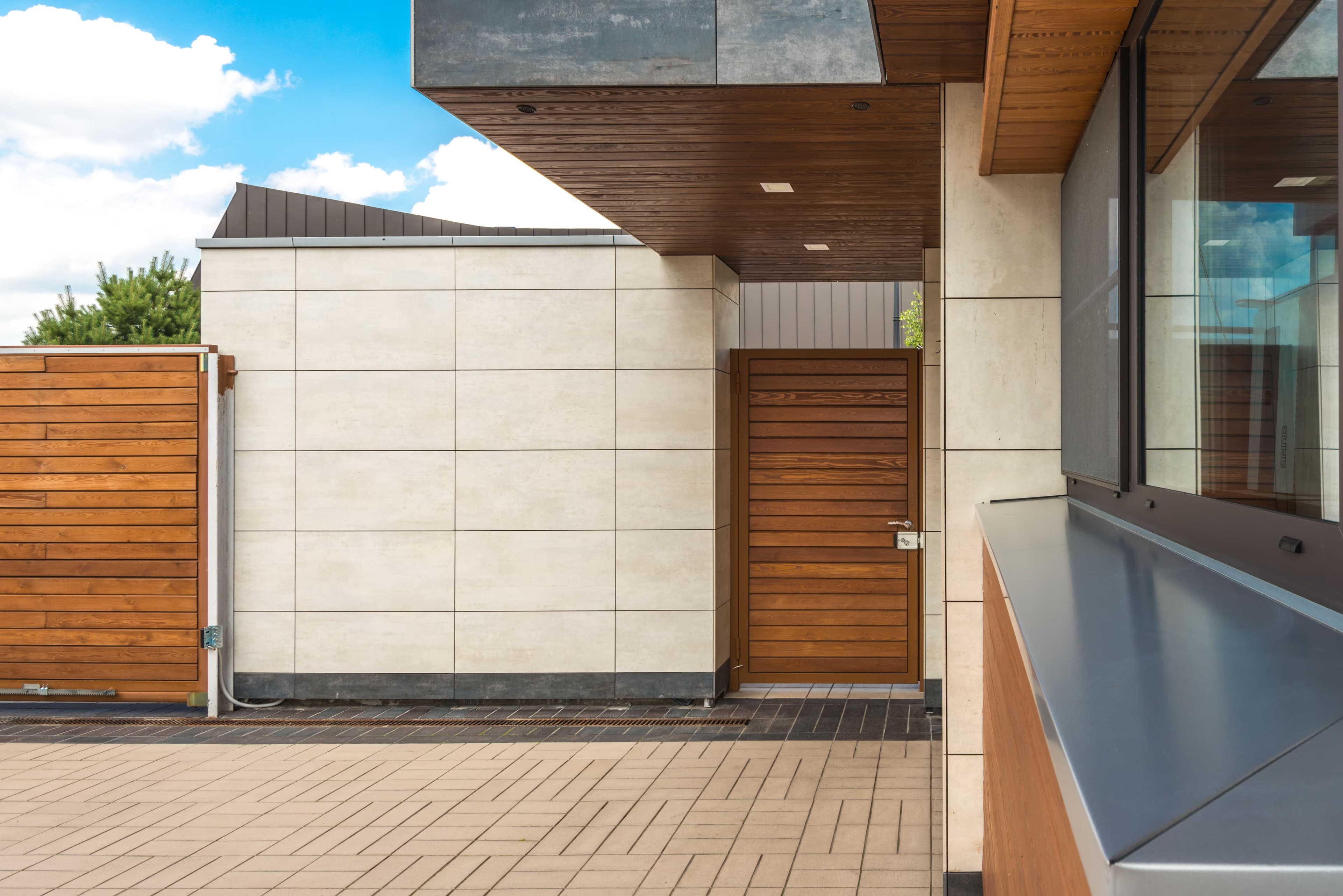 Shengli cladding work in Tema, Ghana